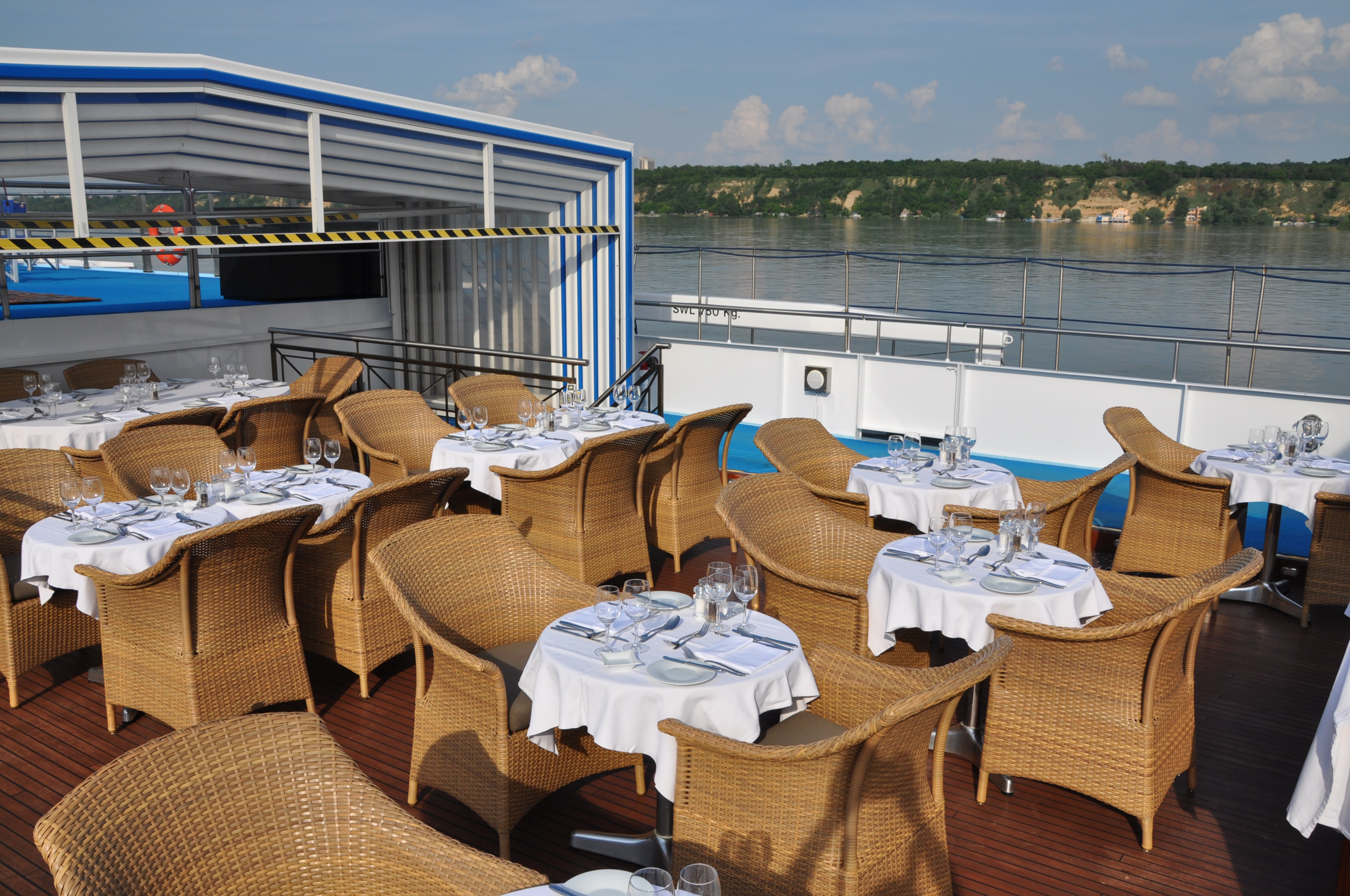 river duchess sun deck dining